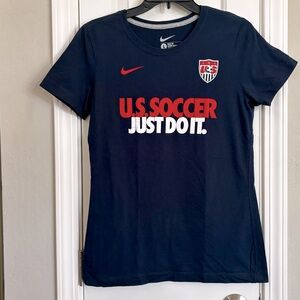 NIKE women’s slim fit U.S Soccer t-shirt